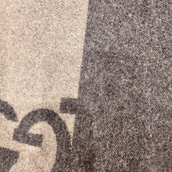 Gucci luxury throw blanket GG x large size - Picture 6 of 9